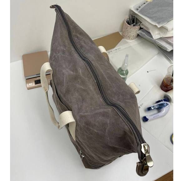 Lo & Sons Catalina Deluxe Cotton Canvas Travel Weekender Large Tote Thistle - Picture 9 of 16